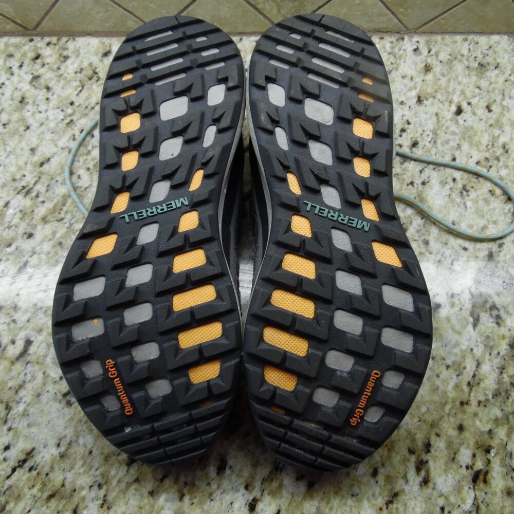 MERRELL WOMENS SIZE 7.5 BRAVADA 2 HIKERS TRAIL SHOES WORN ONCE